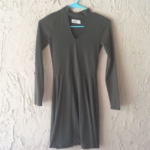 Dark green chic dress!